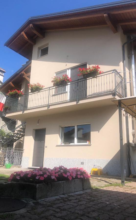 Апартаменты "La Bella Della Cappuccina" Casa Con Parcheggio Interno Gratuito Домодоссола Экстерьер фото