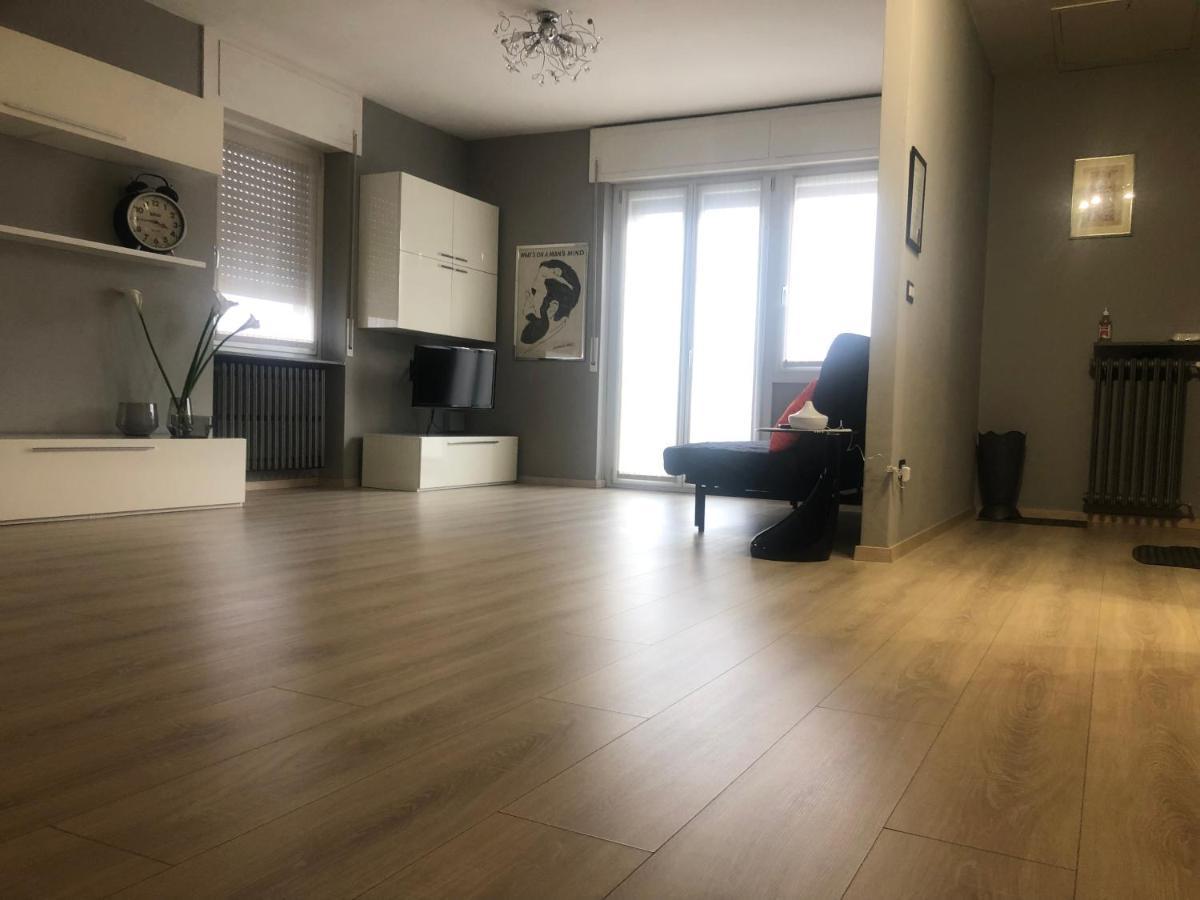 Апартаменты "La Bella Della Cappuccina" Casa Con Parcheggio Interno Gratuito Домодоссола Экстерьер фото