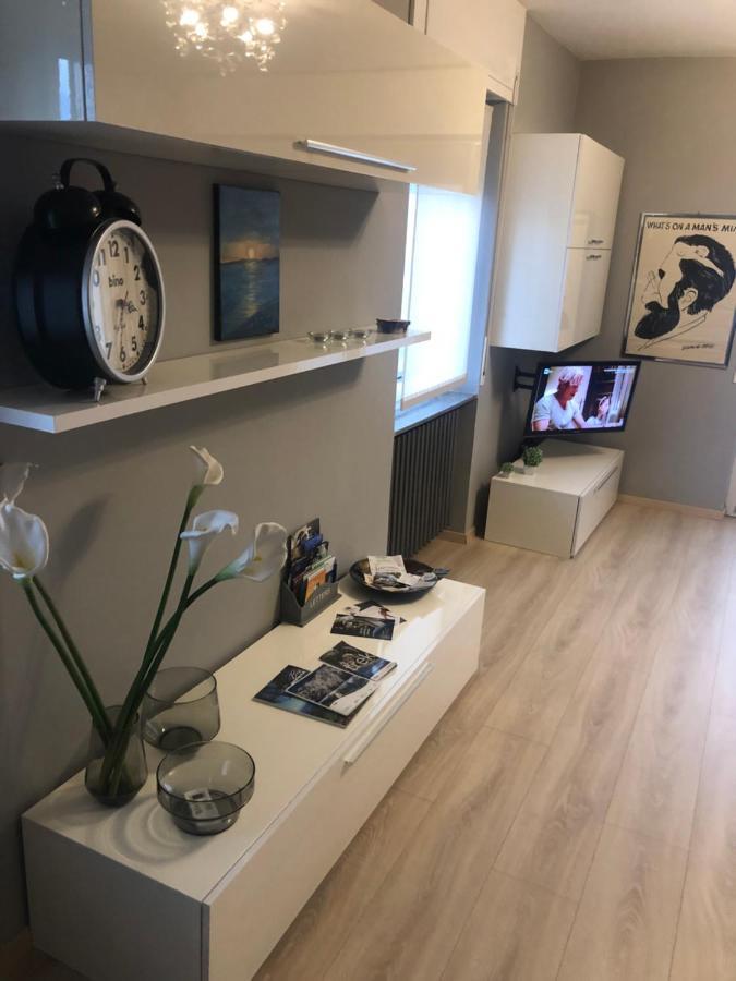 Апартаменты "La Bella Della Cappuccina" Casa Con Parcheggio Interno Gratuito Домодоссола Экстерьер фото